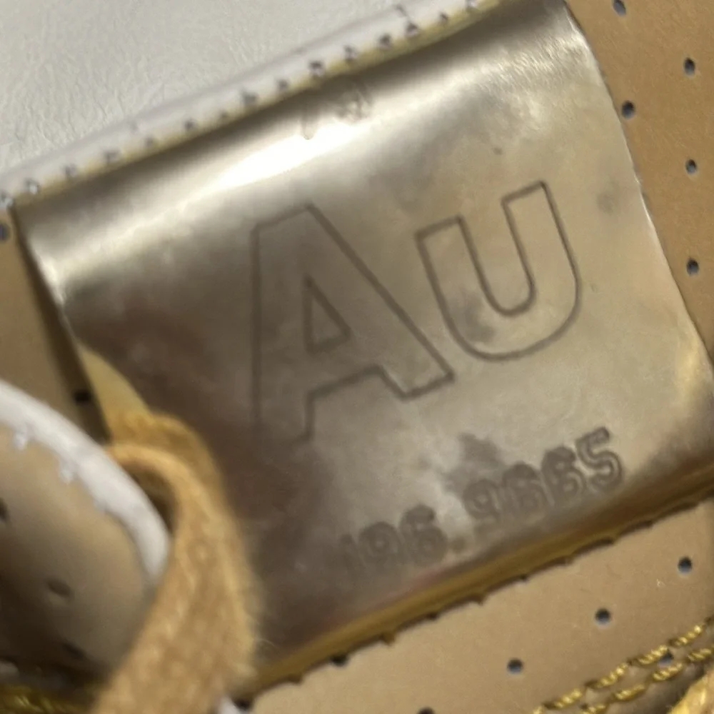 2014 NIKE Tiempo 94 Mid SP Liquid Gold Sneakers - Picture 4 of 9